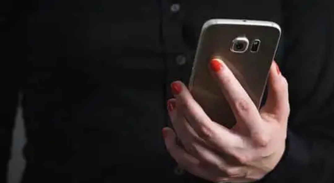 Android मोबाइल चलाने वाले हो जाएं सावधान,आपके फोन में स्क्रिन रिकॉर्ड एप से लग सकता चुना