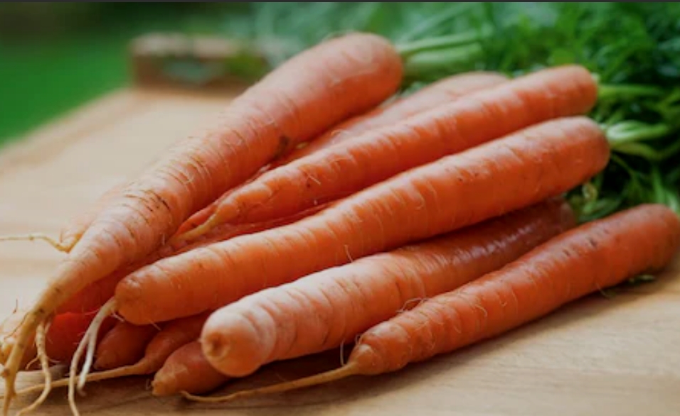सर्दियों में गाजर के फायदे: सेहत, शक्ति और सौंदर्य का संपूर्ण खजाना