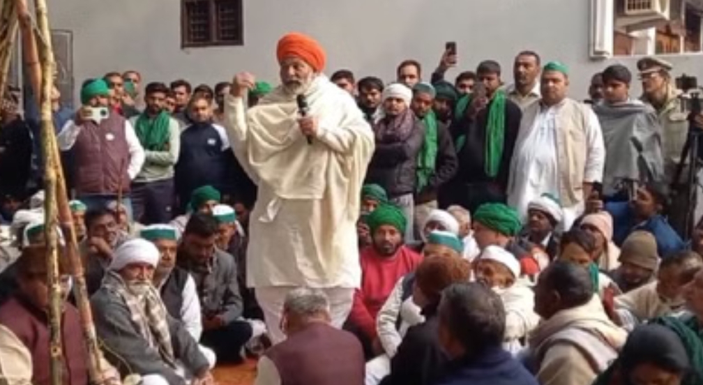 राकेश टिकैत का बड़ा ऐलान: किसानों पर रोक जारी रही तो मुजफ्फरनगर में सरकार के ट्रकों की एंट्री बंद