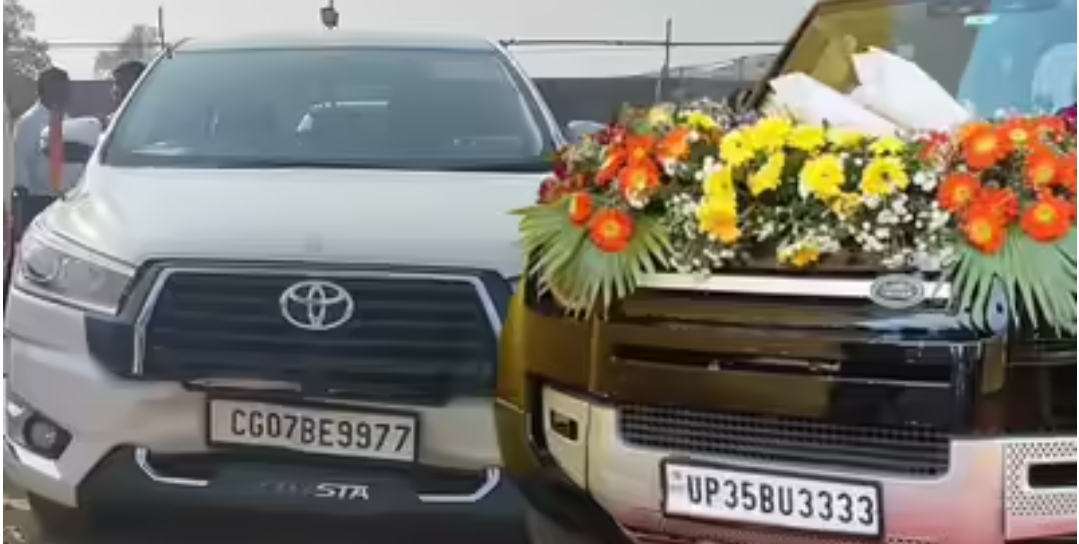 भिलाई की कथा के दौरान हादसा टला, बागेश्वर बाबा की मंच से बड़ी अपील