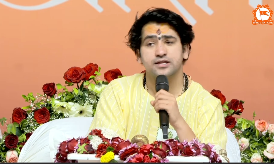 मंदिरों को सरकारी नियंत्रण से मुक्त करने की मांग, धर्मांतरण पर भावुक हुए बाबा बागेश्वर धीरेंद्र शास्त्री