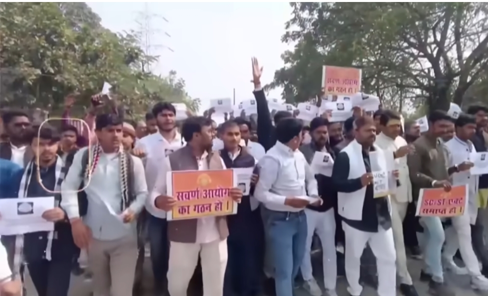 यूपी में UGC के नए नियमों पर उबाल छात्र सड़कों पर, सत्ता पक्ष के नेता भी आमने-सामने