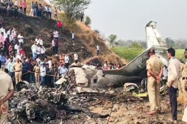 बारामती में बड़ा विमान हादसा: डिप्टी CM अजित पवार समेत 5 की मौत