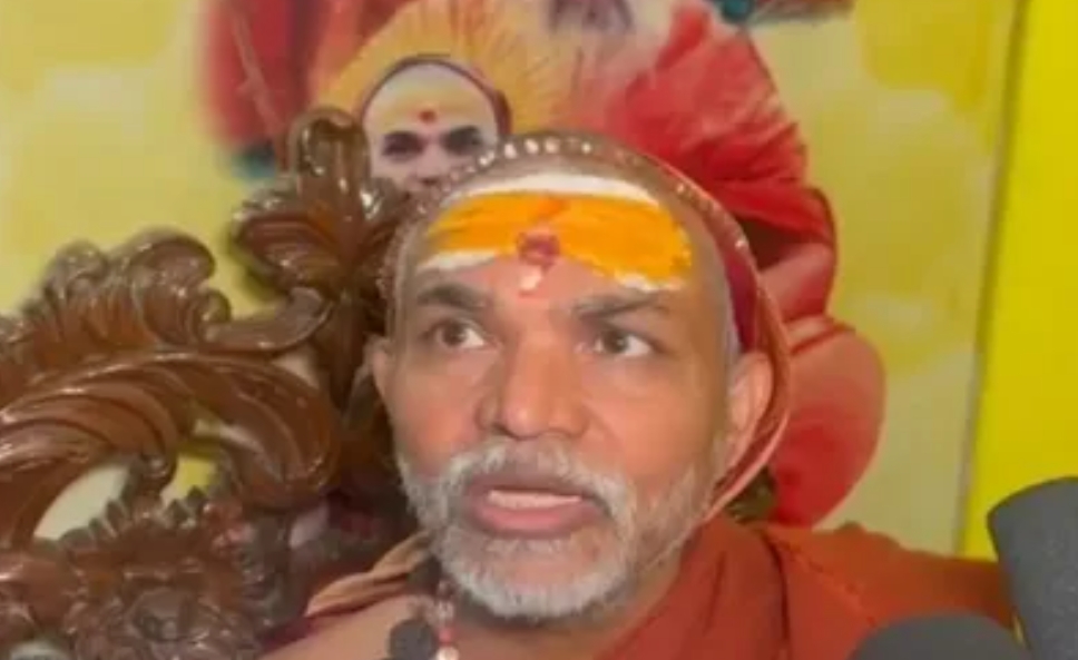 UGC के नए नियमों पर संत समाज का तीखा हमला, स्वामी अविमुक्तेश्वरानंद ने बताया सनातन पर संकट