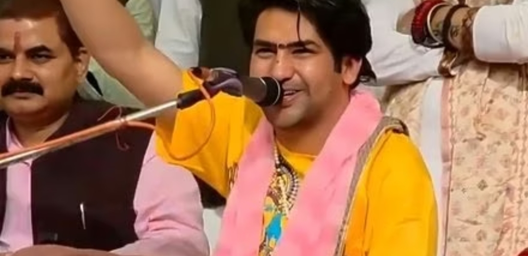 “गाली से नहीं, सुधार से बनेगा हिंदू राष्ट्र” — धीरेंद्र शास्त्री का संदेश