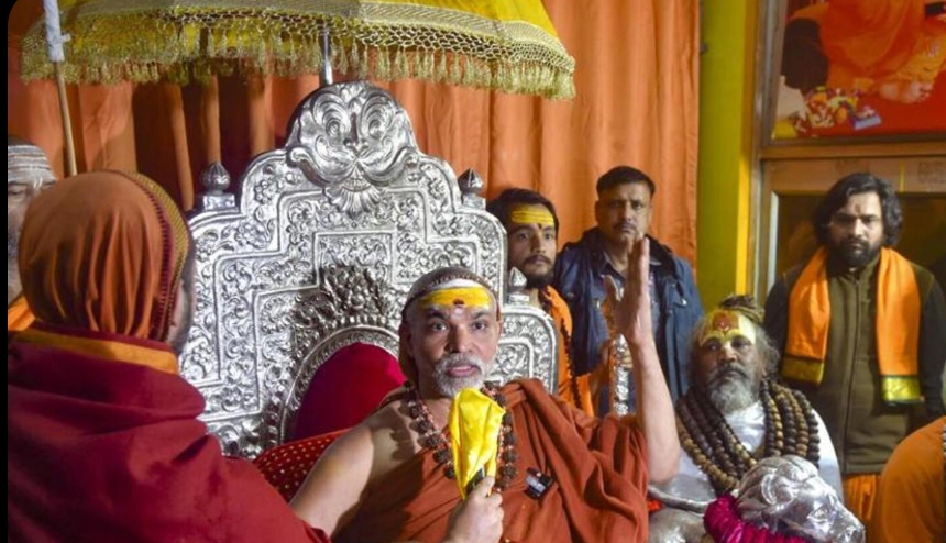 वाराणसी में शंकराचार्य का सीएम योगी पर तीखा प्रहार, संत समाज को 10 दिन का अल्टीमेटम