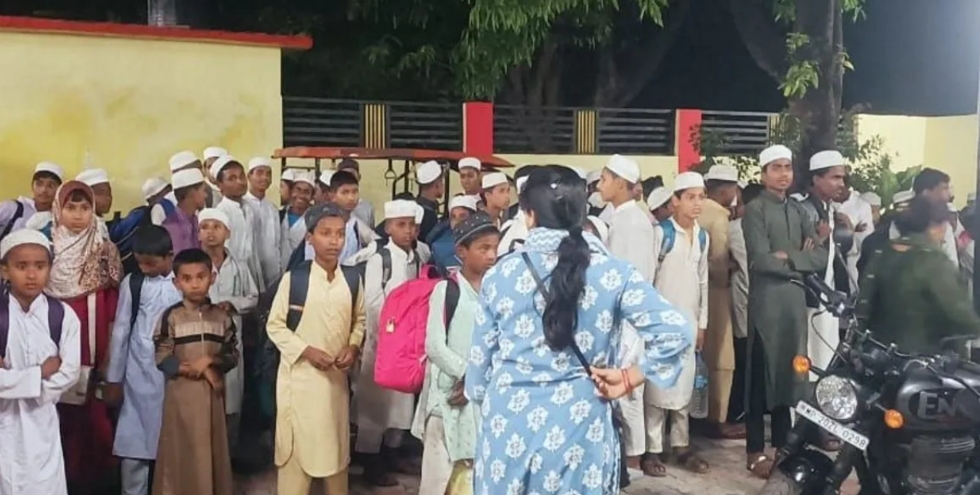 कटनी में बड़ा खुलासा: पटना-पुणे एक्सप्रेस से 167 नाबालिग बच्चे बरामद, मानव तस्करी की आशंका