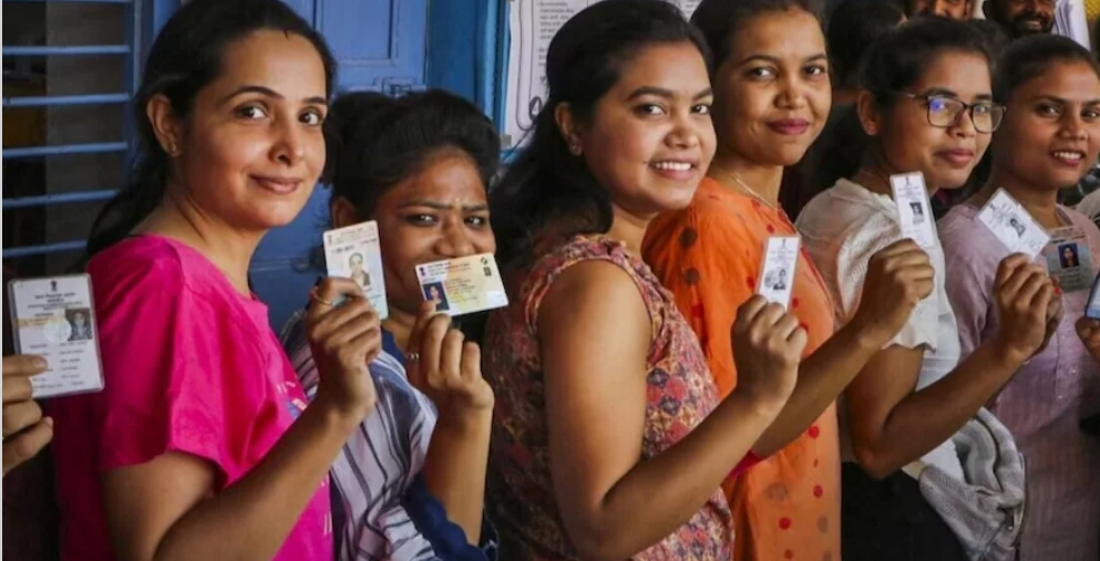 पश्चिम बंगाल चुनाव: दूसरे चरण में 142 सीटों पर वोटिंग, 3 बजे तक 78.68% मतदान; आरोप-प्रत्यारोप तेज