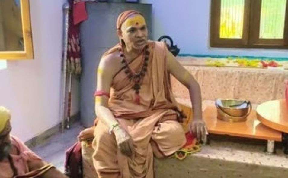 गौ संरक्षण को लेकर बढ़ी सियासत, स्वामी अविमुक्तेश्वरानंद सरस्वती ने उठाई “राष्ट्रमाता” घोषित करने की मांग