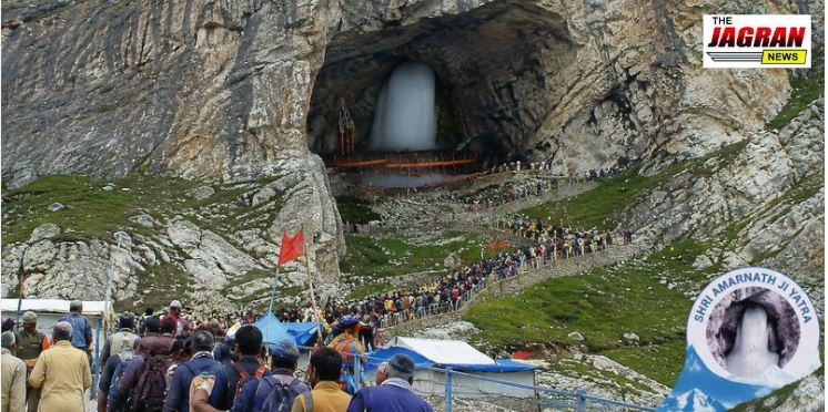 अमरनाथ यात्रा 2026: आस्था का महासंगम, बाबा बर्फानी के दर्शन को उमड़े श्रद्धालु  श्रीनगर। पवित्र अमरनाथ यात्रा 2026 में श्रद्धालुओं का उत्साह लगातार बढ़ता जा रहा है। बाबा बर्फानी के दर्शन के लिए देश के