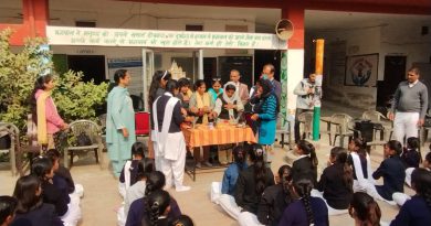 आशाराम बापू के भक्तों ने किया स्कूलों में तुलसी पूजन जागरूकता अभियान